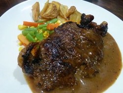 Mak Nyuss! Australian Tenderloin Steak a la Kaki Lima