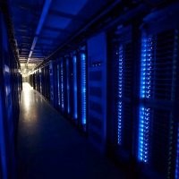 CSF Rayu Google & RIM Bangun Data Center di Indonesia