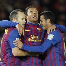 Adriano: Madrid Lebih Menyulitkan Dibanding Musim Lalu