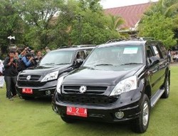 Dahlan Iskan Larang BUMN Buat Mobil Esemka