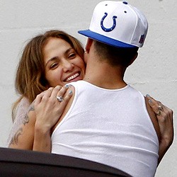 Jennifer Lopez Segera Nikahi Casper?