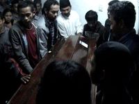 Korban Penembakan di Aceh Tiba di Rumah Duka