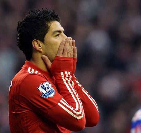 Liverpool Tak Banding Skorsing Suarez