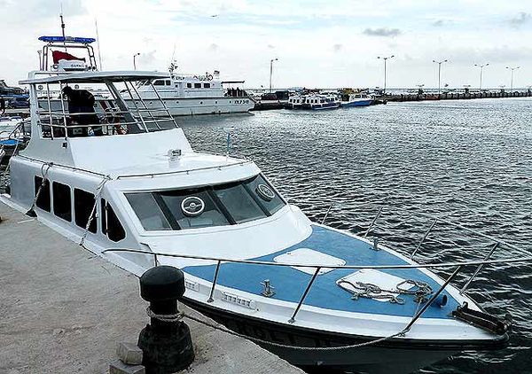 Pelabuhan Muara Angke Beroperasi