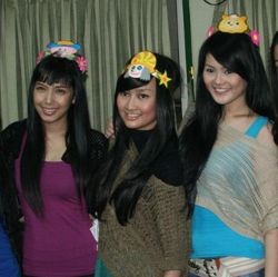 Jatuh dari Tangga, Jari Kaki PJ 7 Icons Patah