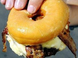 Ini Dia Burger 1500 kalori, Burger Craz-E!