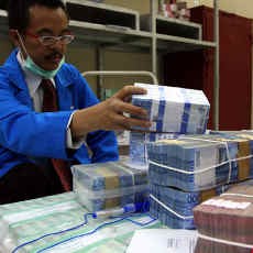 Pemerintah akan Tambah Utang Rp 250 Triliun di 2012