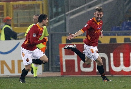 Pjanic Tak Mau Ditinggal De Rossi