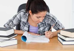 Menulis Renungan Selama 15 Menit Ampuh Kurangi Berat Badan