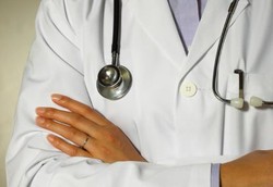 Kelangkaan Dokter di Daerah Terpencil Bukan untuk Diratapi