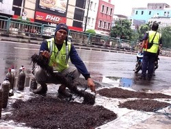 Wow! 3 Kuintal Paku Dikumpulkan dari Jalanan Jakpus Selama 5 Bulan