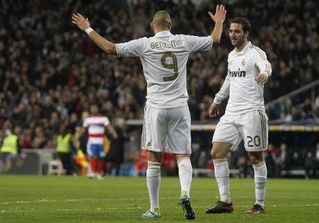 Pembuktian Benzema-Higuain