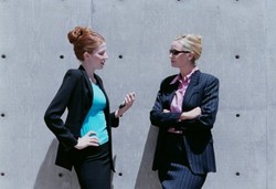 Perempuan Jangan Terlalu Serius Agar Tak Kehilangan Minat Seks