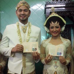 Astrid & Suami Nikmati Proses Dapatkan Momongan