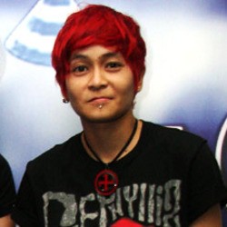  Mitha The Virgin Tak Mau Terpaksa Jadi Perempuan Feminin