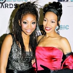 Pelantun Hits The Boy is Mine Nyanyi Bareng Lagi