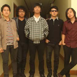 Fenomena Boyband & Girlband Bikin dMasiv Makin Bersemangat