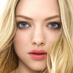 Amanda Seyfried, si Legenda Bintang Porno Lovelace
