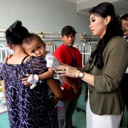 Inggrid Kansil Peduli Bocah Penderita Kebocoran Jantung
