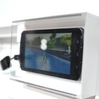 Fujitsu Pamerkan Ponsel Tertipis di Dunia 