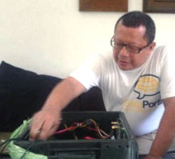 Open BTS ala Onno: Telepon & SMS Bisa Gratis!