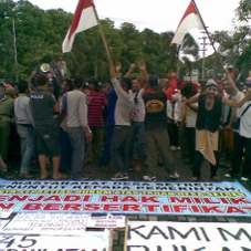 Tuntut Sewa Tanah Milik TNI AU, Warga Magetan Datangi Dewan