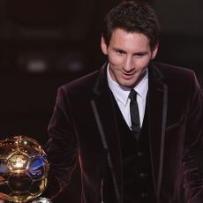 Messi Tak Bisa Dibandingkan dengan Siapa-siapa