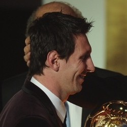 Platini: Messi Seperti Pembunuh