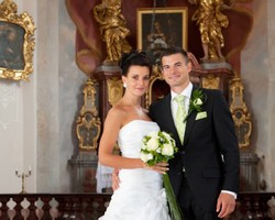 Demi Pernikahan Awet, Wanita Brazil Nikah Tanpa Underwear