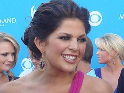 Vokalis Lady Antebellum Menikah