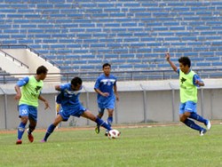 Jelang Tur Kalimantan, Pelatih Persib Genjot Mental dan Taktik