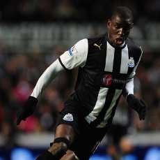 Demba Ba Meradang Usai Diklaim Diminati MU