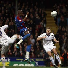 Crystal Palace Menang Tipis