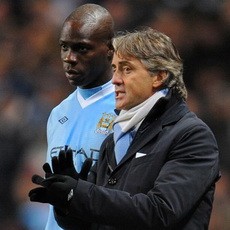 Balotelli: Mancini Lebih Baik daripada Mourinho