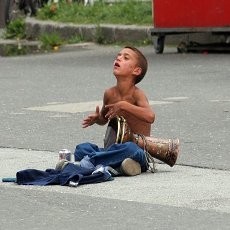 Duh! Dampak Krisis Eropa, Anak-anak di Yunani Dibuang Orangtua