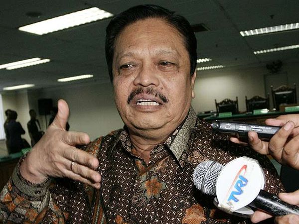 Amrun Daulay Divonis 17 Bulan Penjara