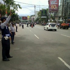 Priitt! Pejalan Kaki Harus Nyebrang di JPO Jalan Merdeka