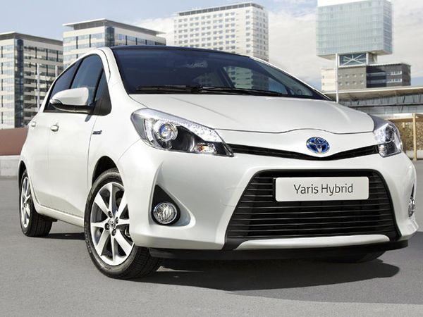 Toyota Yaris Versi Hybrid