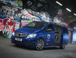 Mobil Khusus DJ dari Mercedes-Benz