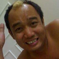 Azis Gagap Ambil Kain Kafan Mayat Demi Arumi Bachsin