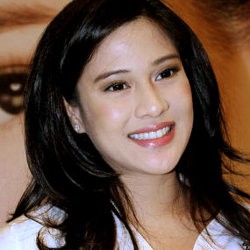 Sibuk Ngurus Anak, Dian Sastro Belum Mau Comeback ke Layar Lebar 