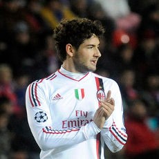 Pato Pastikan Bertahan di Milan