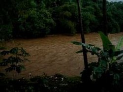 Sungai Ciliwung Naik, Warga Depok Siaga