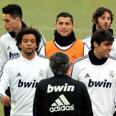 Prioritaskan Liga, Mourinho Belum Mau Bahas El Clasico