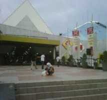 Bakrie Rombak Pasar Festival Jadi Plaza