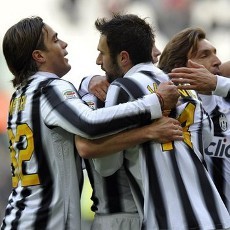 Juventus Diimbangi Cagliari