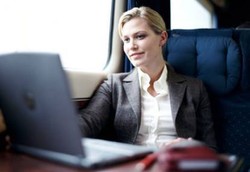 Orang yang Sering Buka Internet Cenderung Panjang Umur