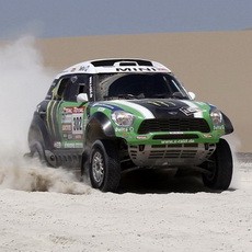 Peterhansel di Ambang Juara