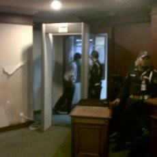 Rosa Bersaksi di Sidang Nazar, Pengunjung Diperiksa Metal Detector