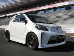 Toyota iQ Sporty, Cuma 100 Unit!